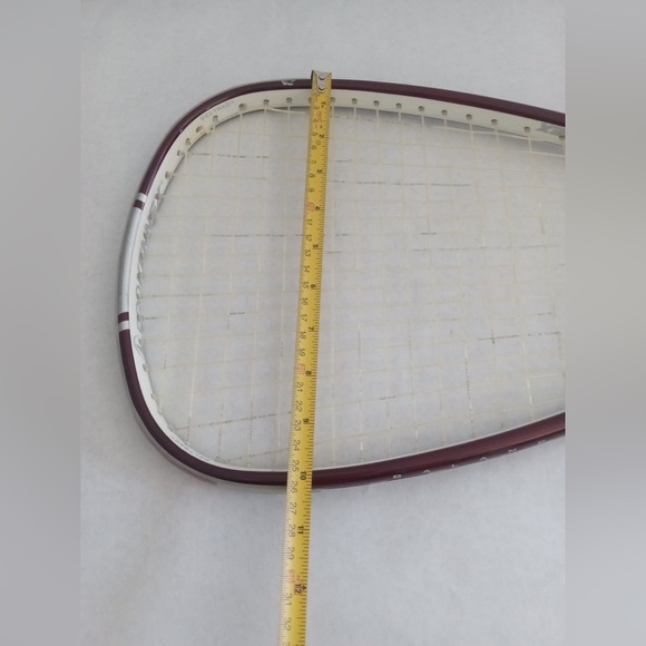 Racket - Picture 4 of 7
